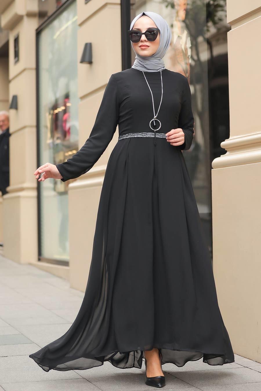 black hijab outfit